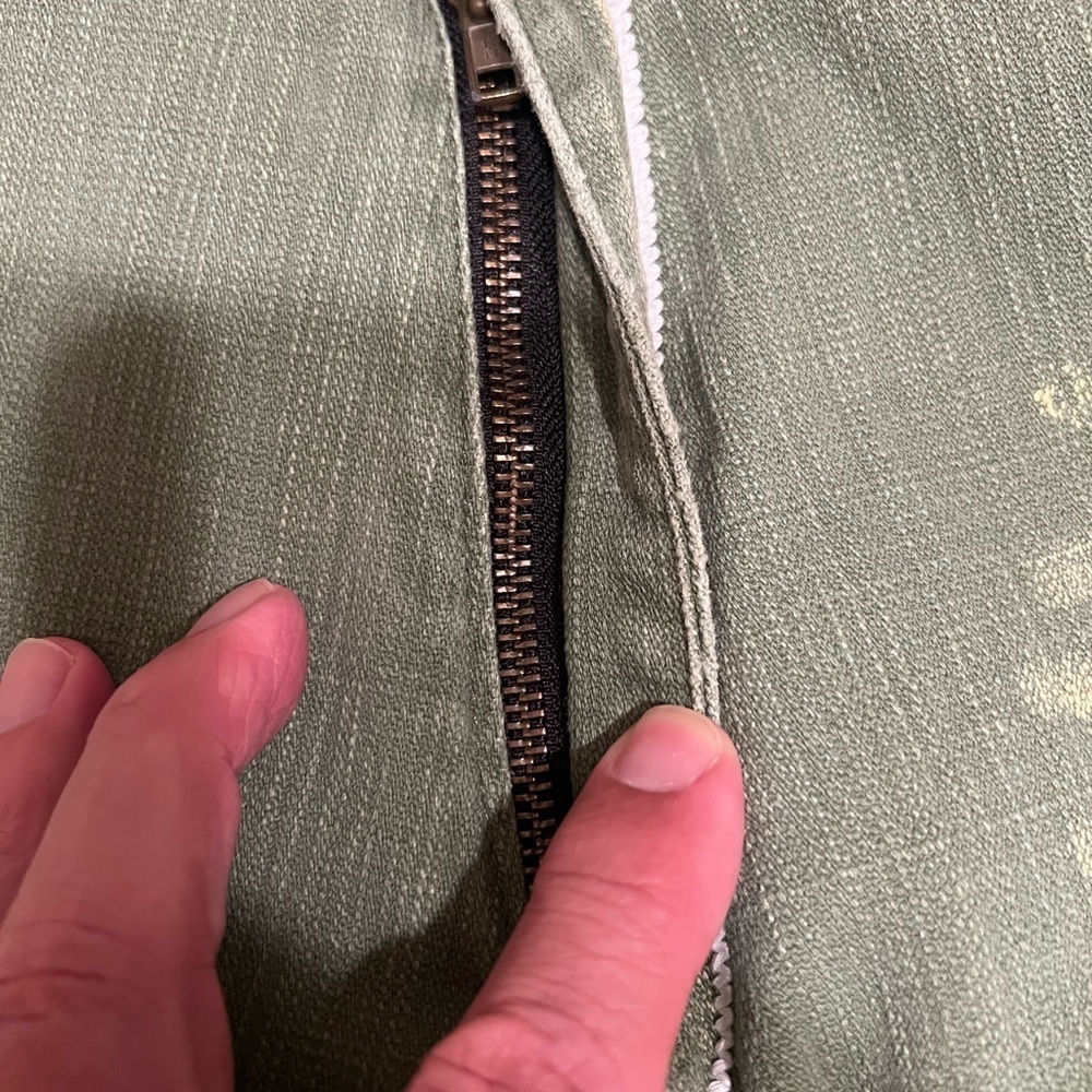EUC Akademiks Men's Green Pants Size 44x32 🔥🔥 (D3) - Picture 4 of 13